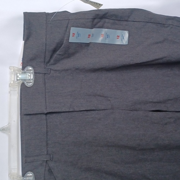 NWT Old Navy | Grey Pixie Ankle Pant, high rise - Picture 3 of 5